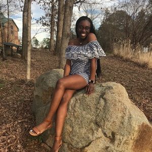 Meet your Posher, Tomi